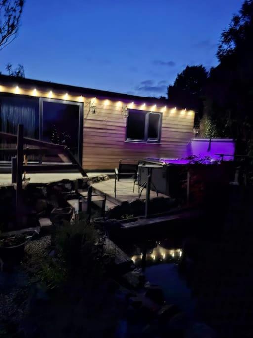 Cosy Cornish Cabin เซนต์ออสเทลล์ ภายนอก รูปภาพ